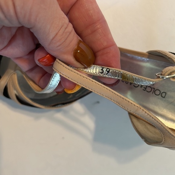 DOLCE AND GABBANA T-STRAP HEELS SZ 39 BLACK SUEDE CREAM SMOOTH LEATHER LUXURY - Picture 8 of 11